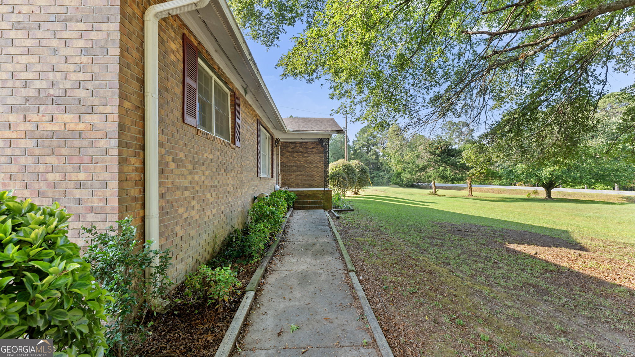 323 Mountain Home RD