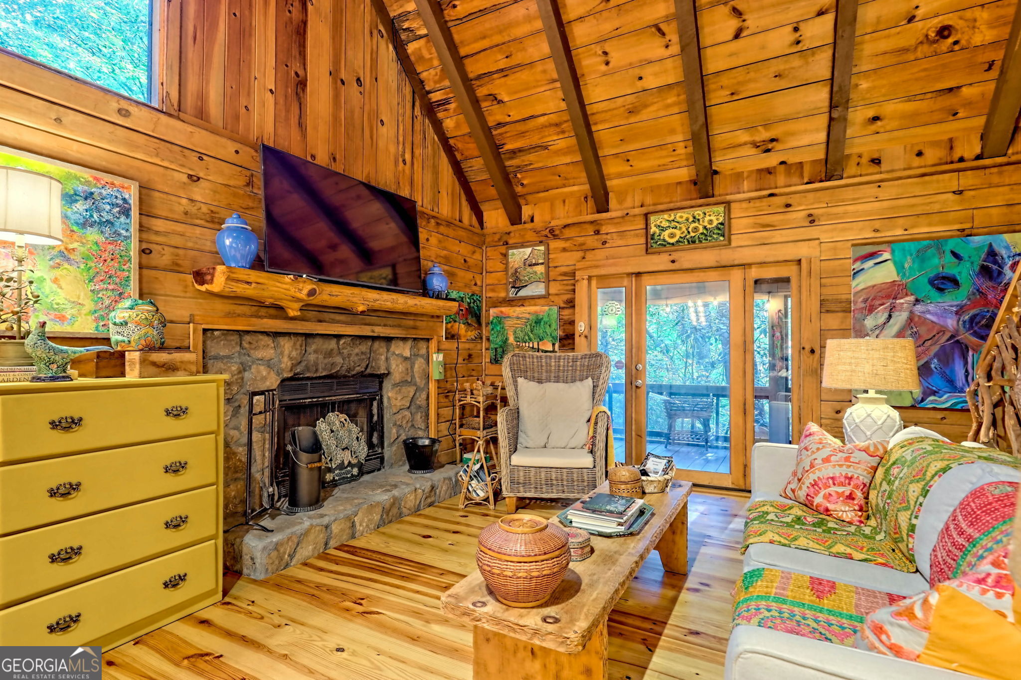 Rabun Gap, Georgia 30568, United States, 2 Bedrooms Bedrooms, ,1 BathroomBathrooms,Residential,Pending,39056