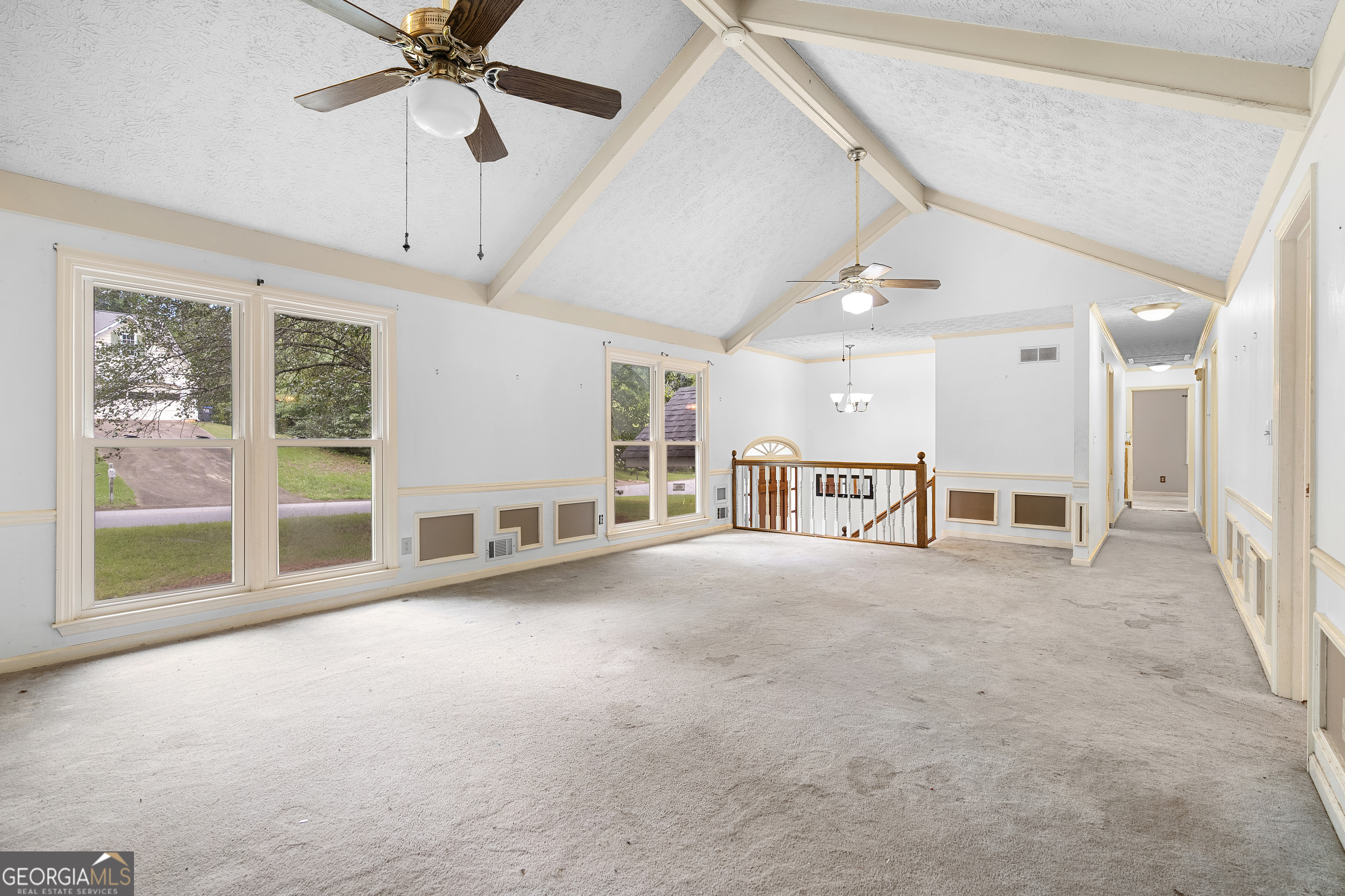 531 Gregory LN