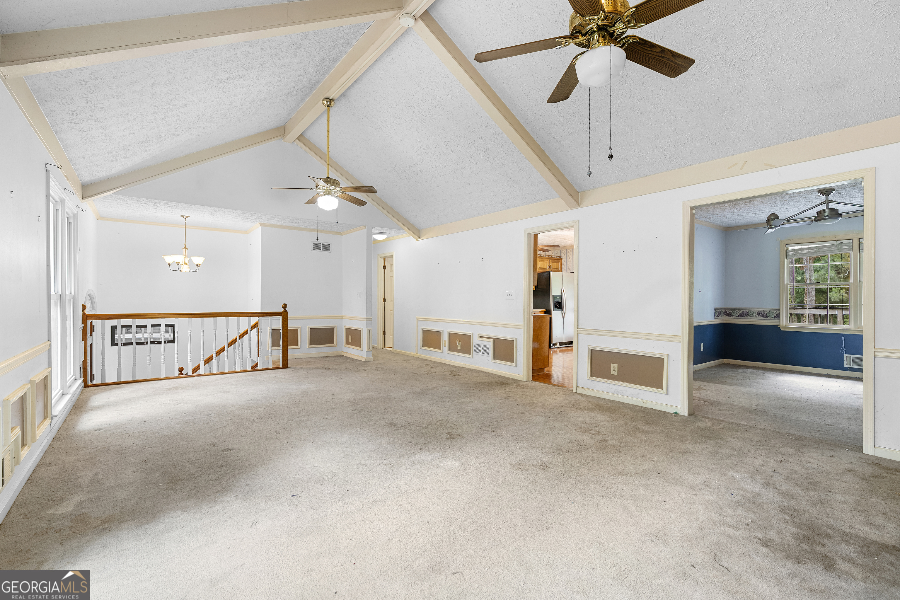 531 Gregory LN