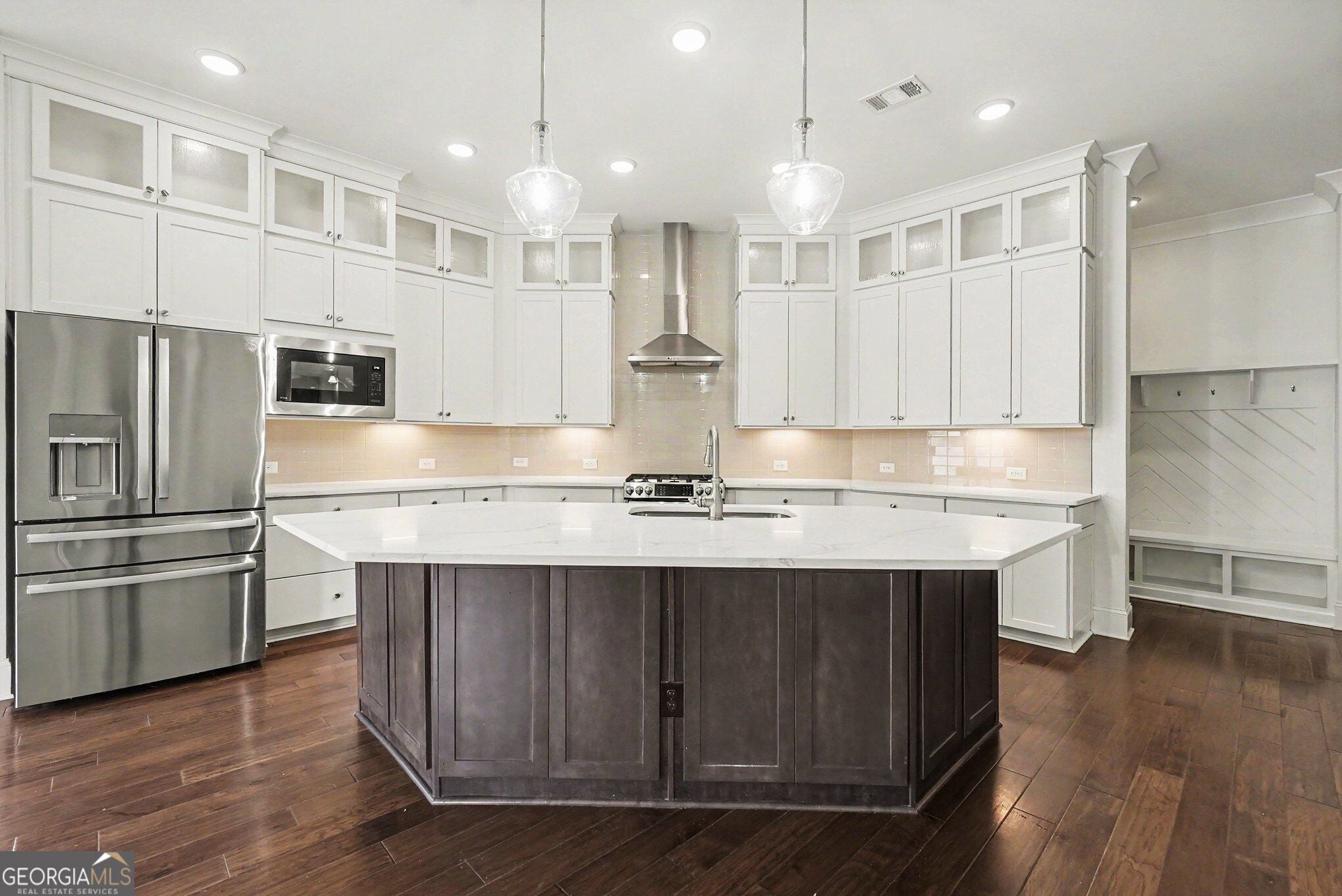 105 Sheridan DR