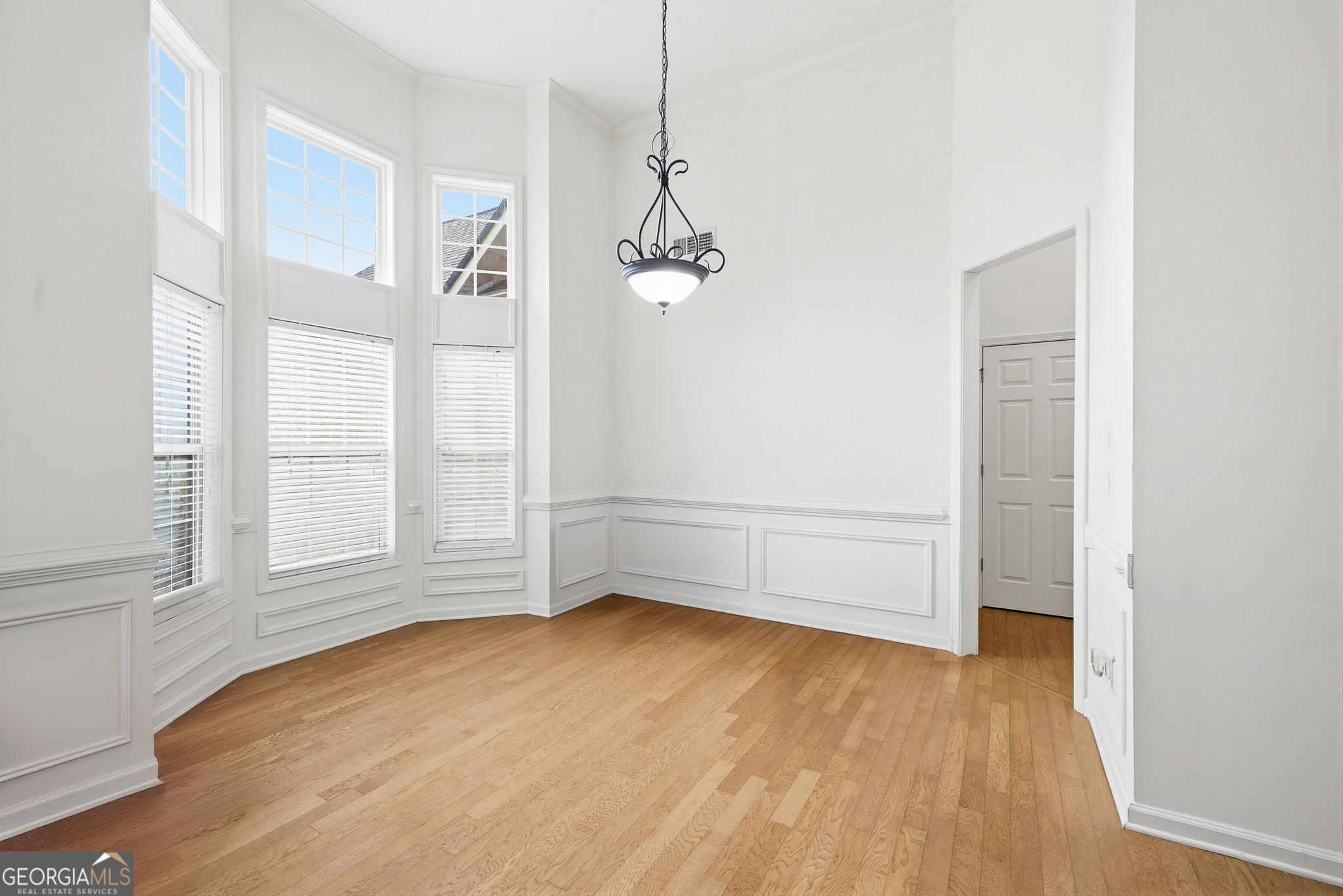 3155 Esplanade CIR SW