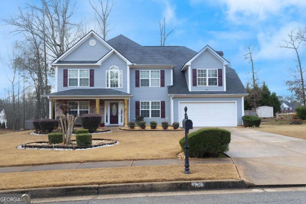 Photo of 450 Fieldstone Lane, Covington, GA 30016 (MLS # 10685091)