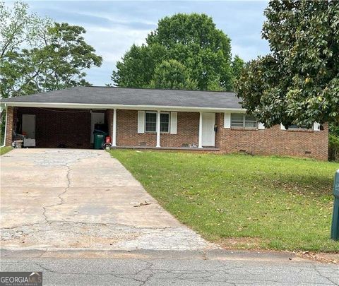 6192 Meadowbrook DR Norcross GA 30093