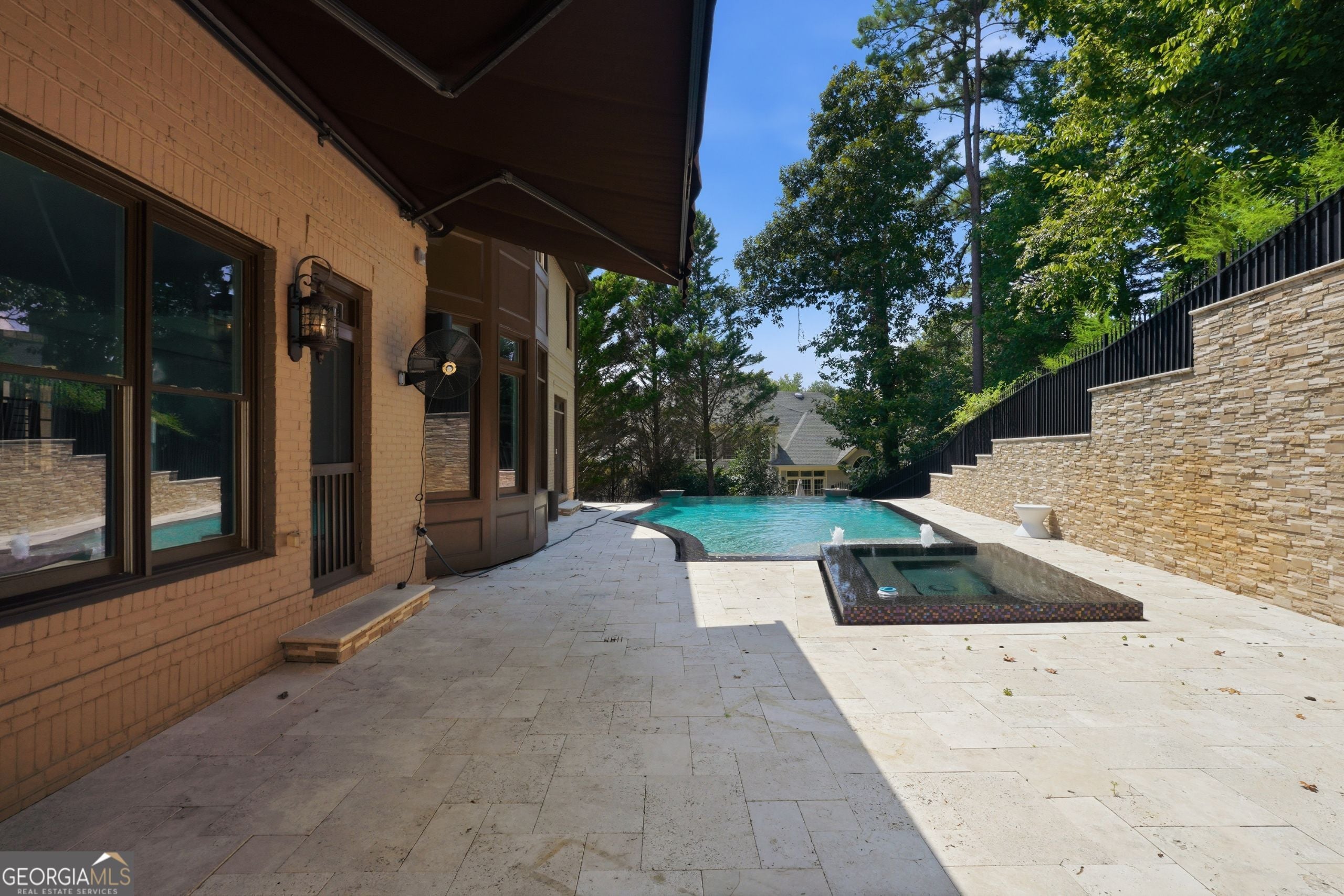 245 Steeple Point DR