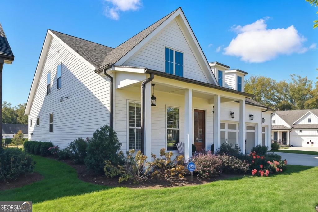 Photo of 1045 Cagle Creek Overlook, Canton, GA 30115 (MLS # 10763308)