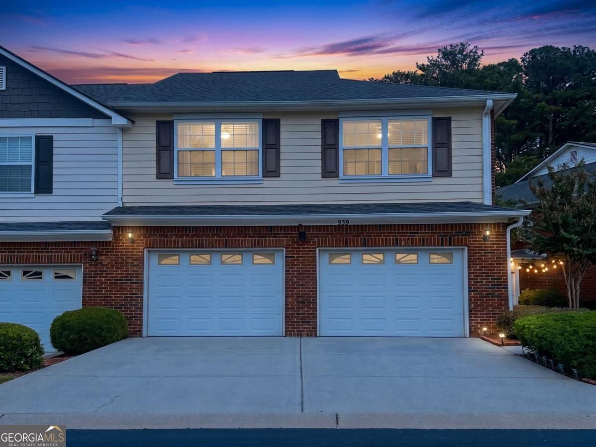 988 Treymont WAY