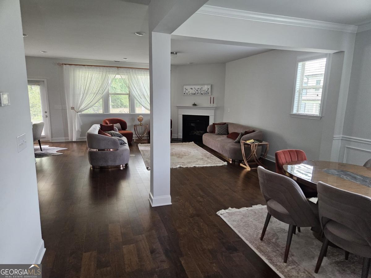 7475 Easton Valley LN