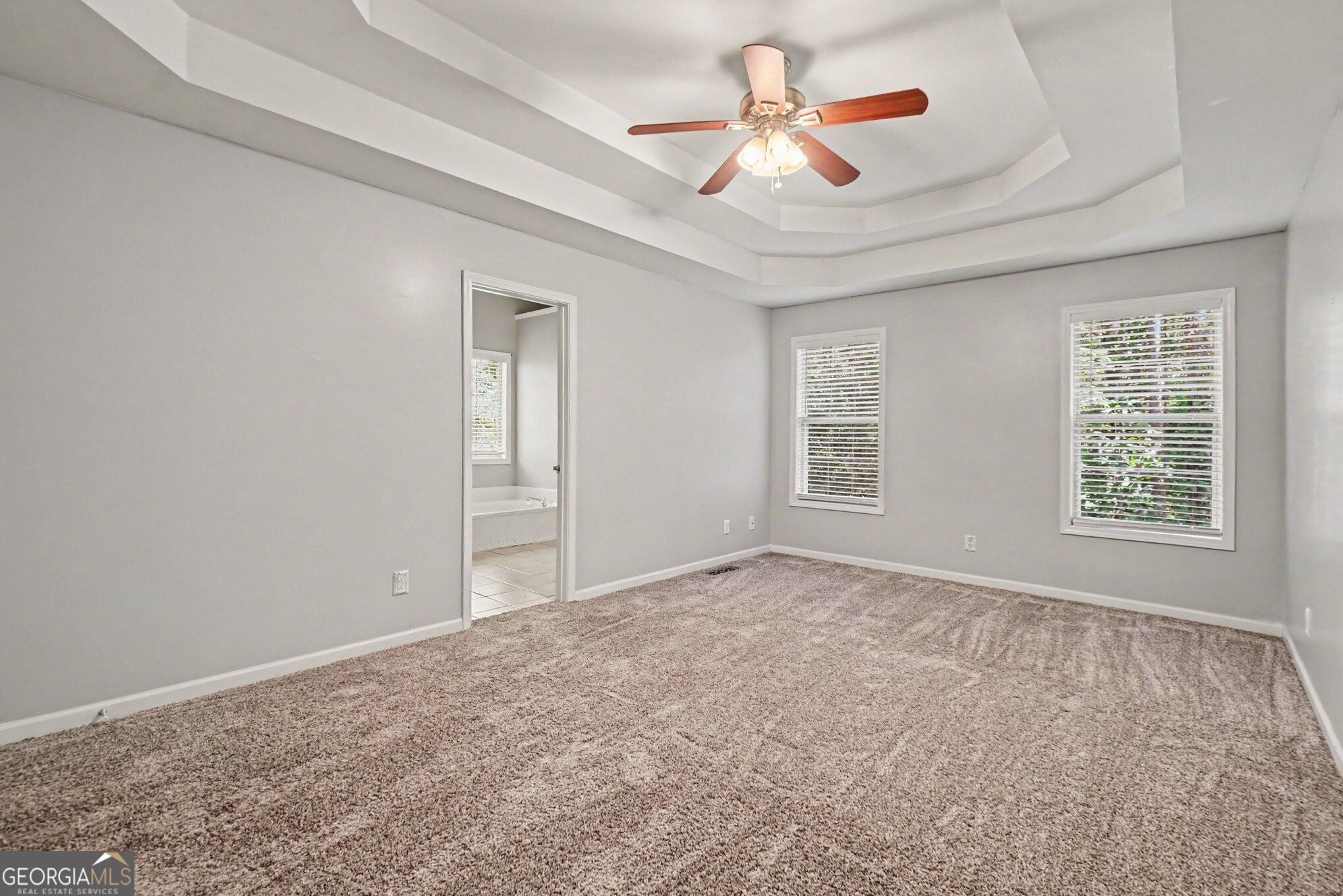 402 Eileen CIR