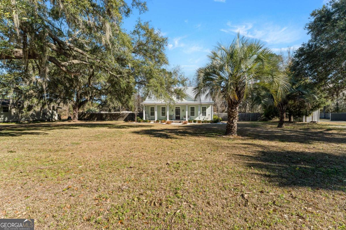 640 Meinhard RD
