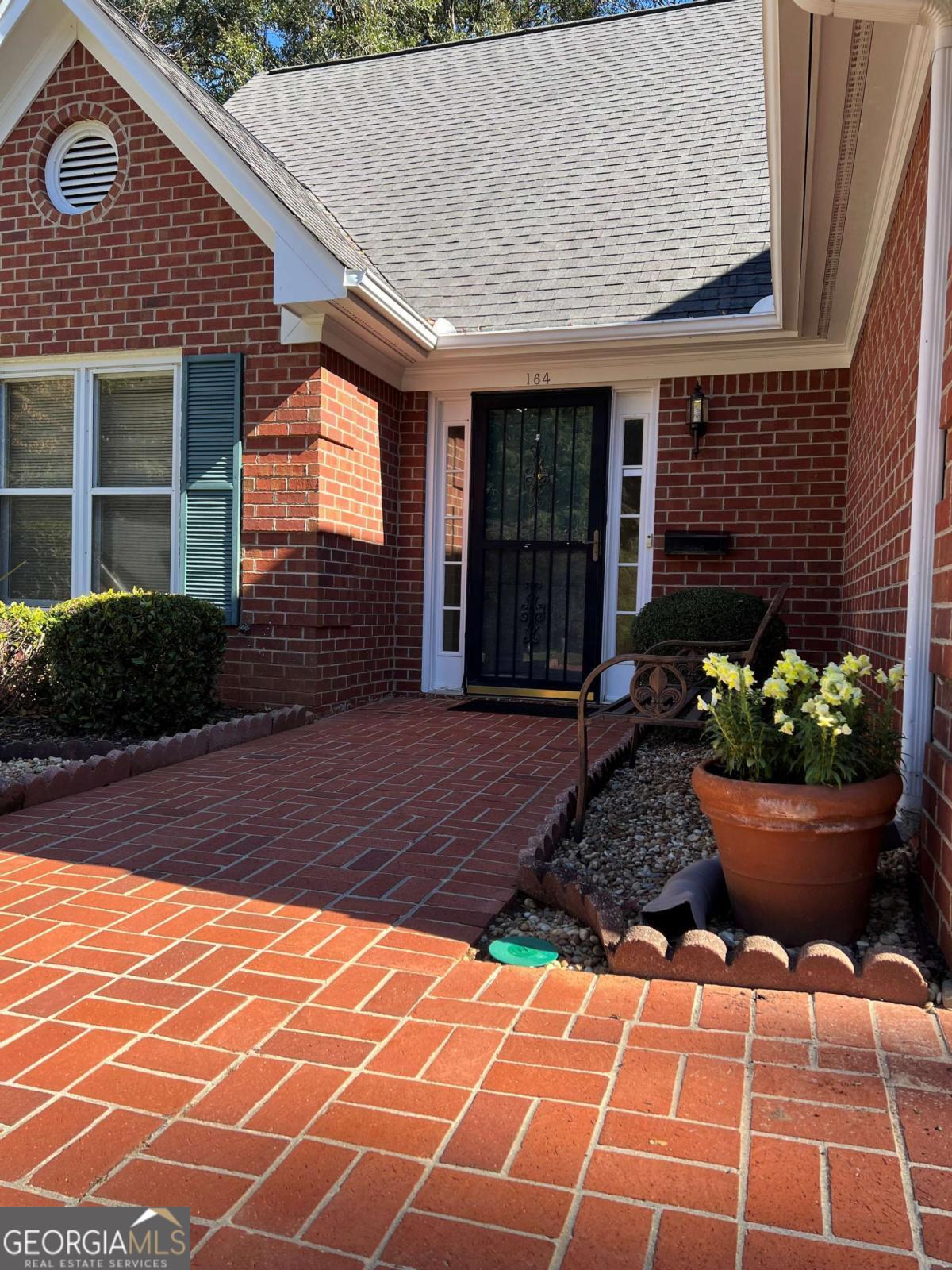164 Lucy LN