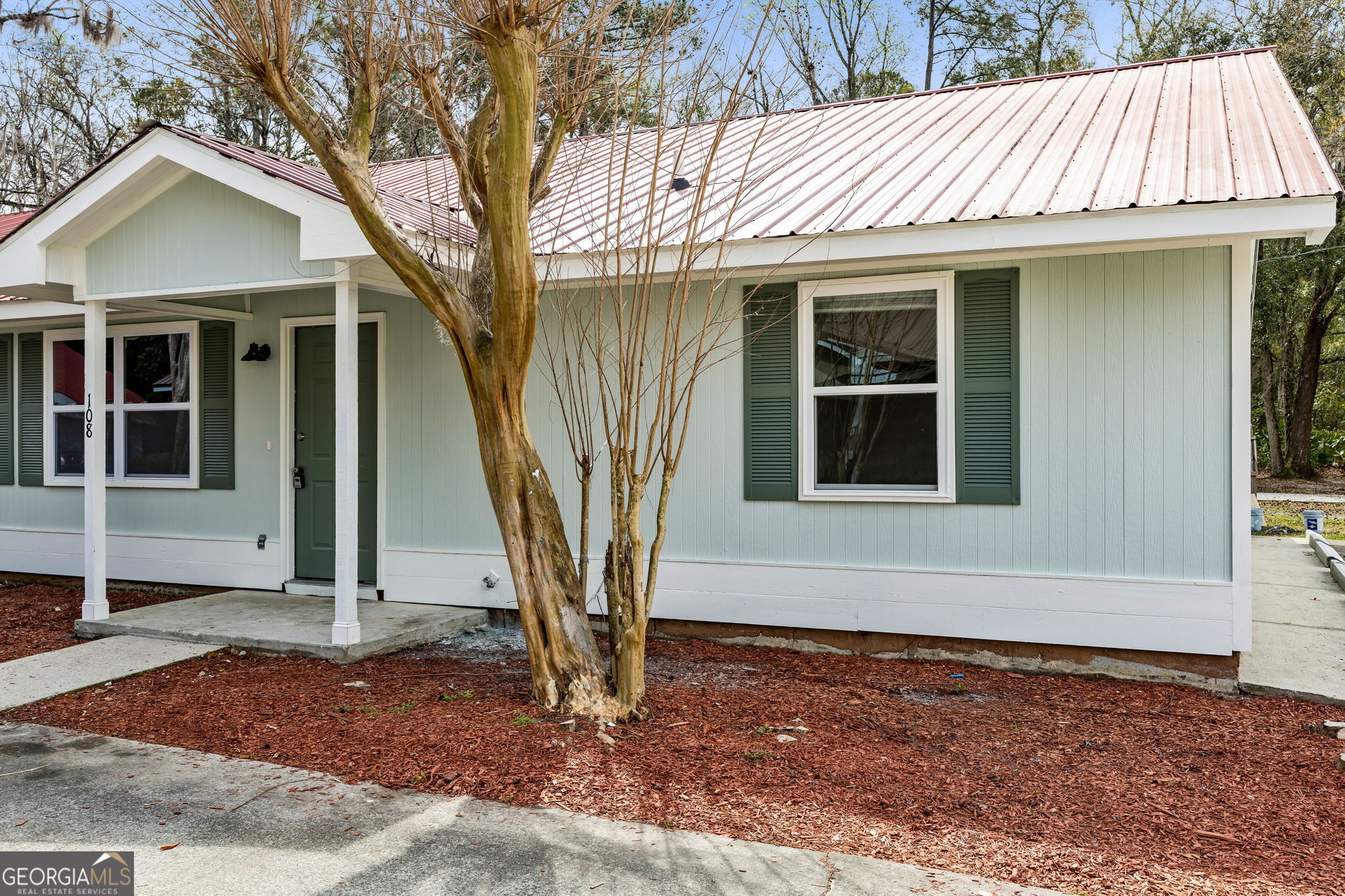 108 Clarks Bluff RD