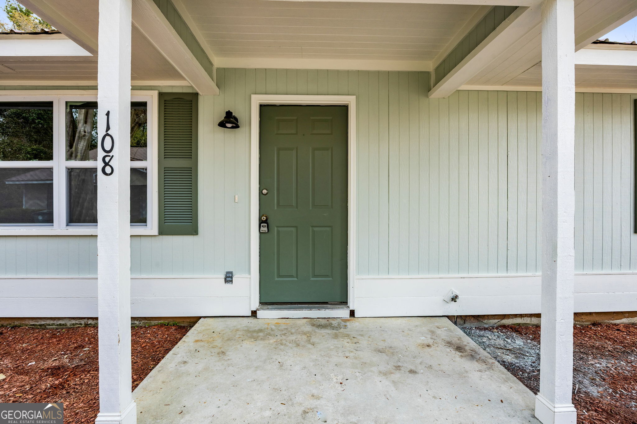108 Clarks Bluff RD