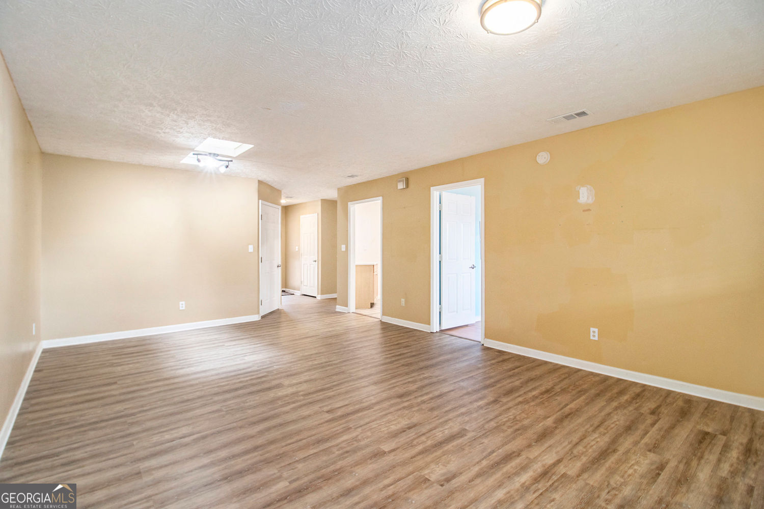 256 Olde Oaks LN