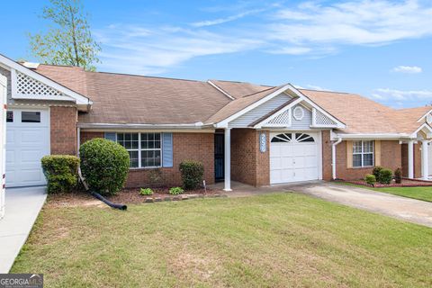 256 Olde Oaks LN Riverdale GA 30274