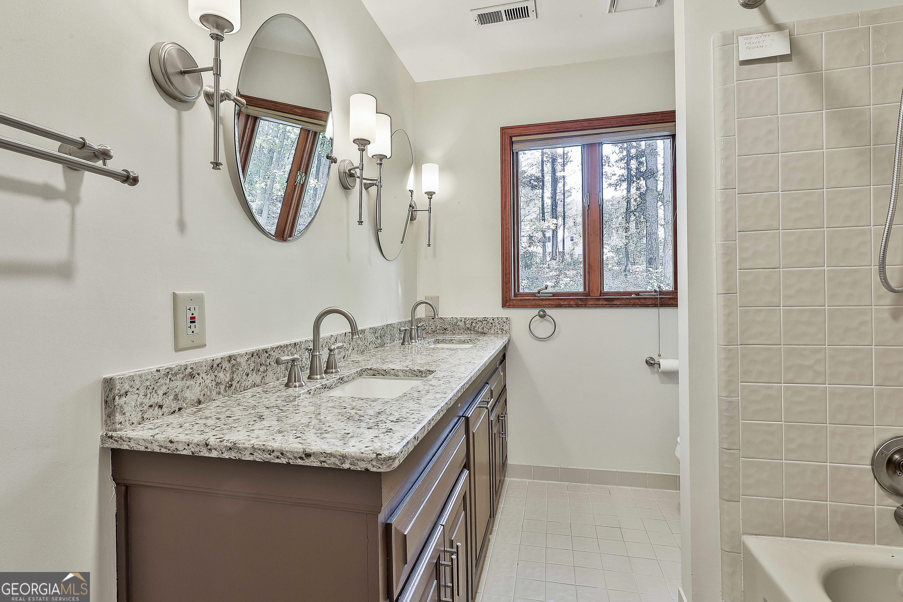 Peachtree City, Georgia 30269, United States, 4 Bedrooms Bedrooms, ,3 BathroomsBathrooms,Residential,Active,240497