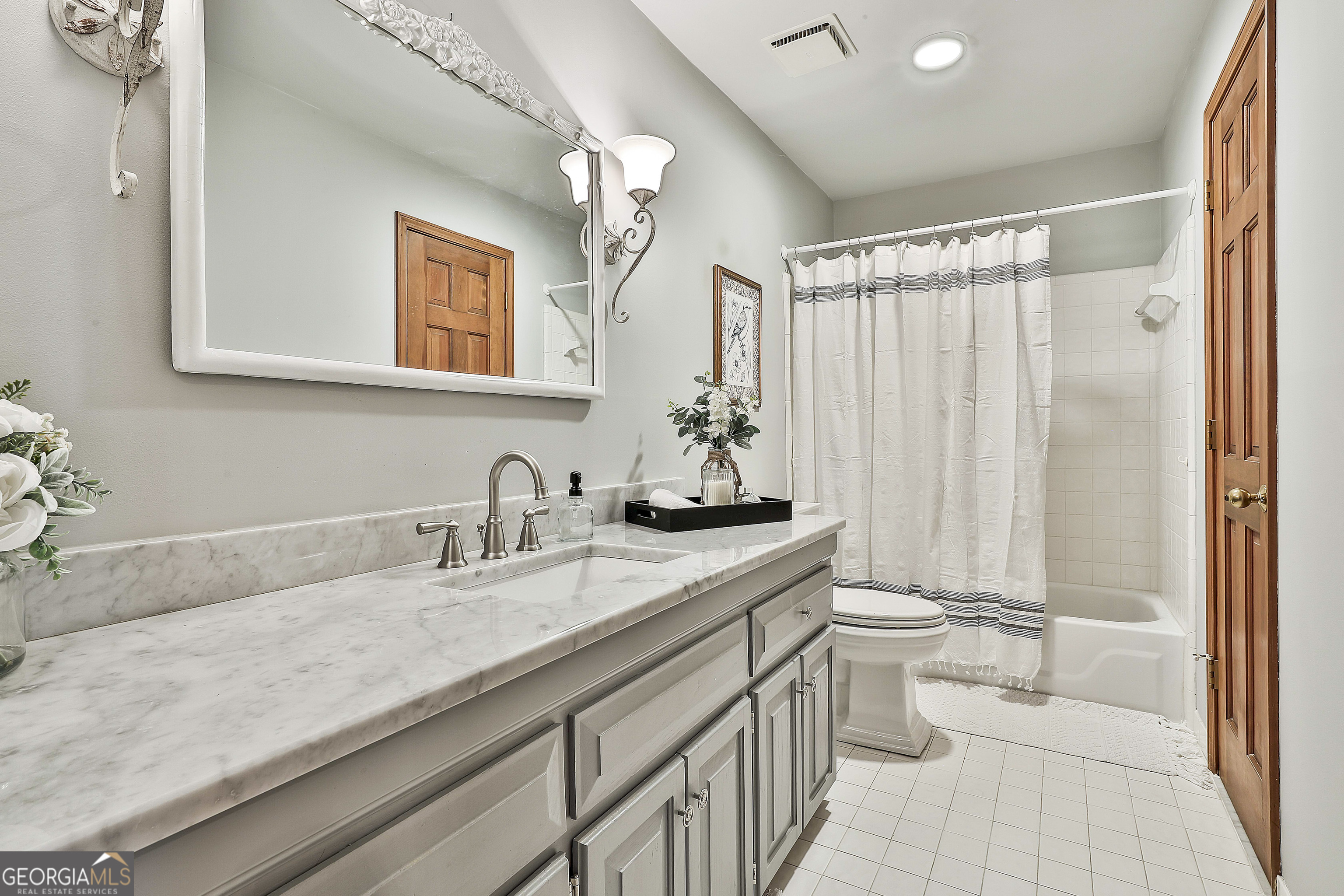 Peachtree City, Georgia 30269, United States, 4 Bedrooms Bedrooms, ,3 BathroomsBathrooms,Residential,Active,240497