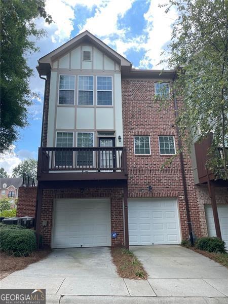 Gated Community !The main level features hardwood floors, an open-concept dining room, and a spacious fireside living room with built-in bookshelves. Bright & Sunny END UNIT with lots of windows. Space Master Bedroom with Trey Ceiling and Walking Closet. TERRACE LEVEL can be used as Bonus Room or Office/ Library. Amenity Community include a beautiful pool, gym, community gathering space and a peaceful pond with gazebo and sitting areas. Historic Blackburn Park sits just across the road from the front of the community and hosts tennis, soccer, softball and other recreational teams as well as running paths, Food Truck Wednesdays, farmer's market and seasonal festivities. In addition, you'll enjoy all Brookhaven has to offer - bustling restaurants/nightlife, easy commute to hospitals, Marta and major highways