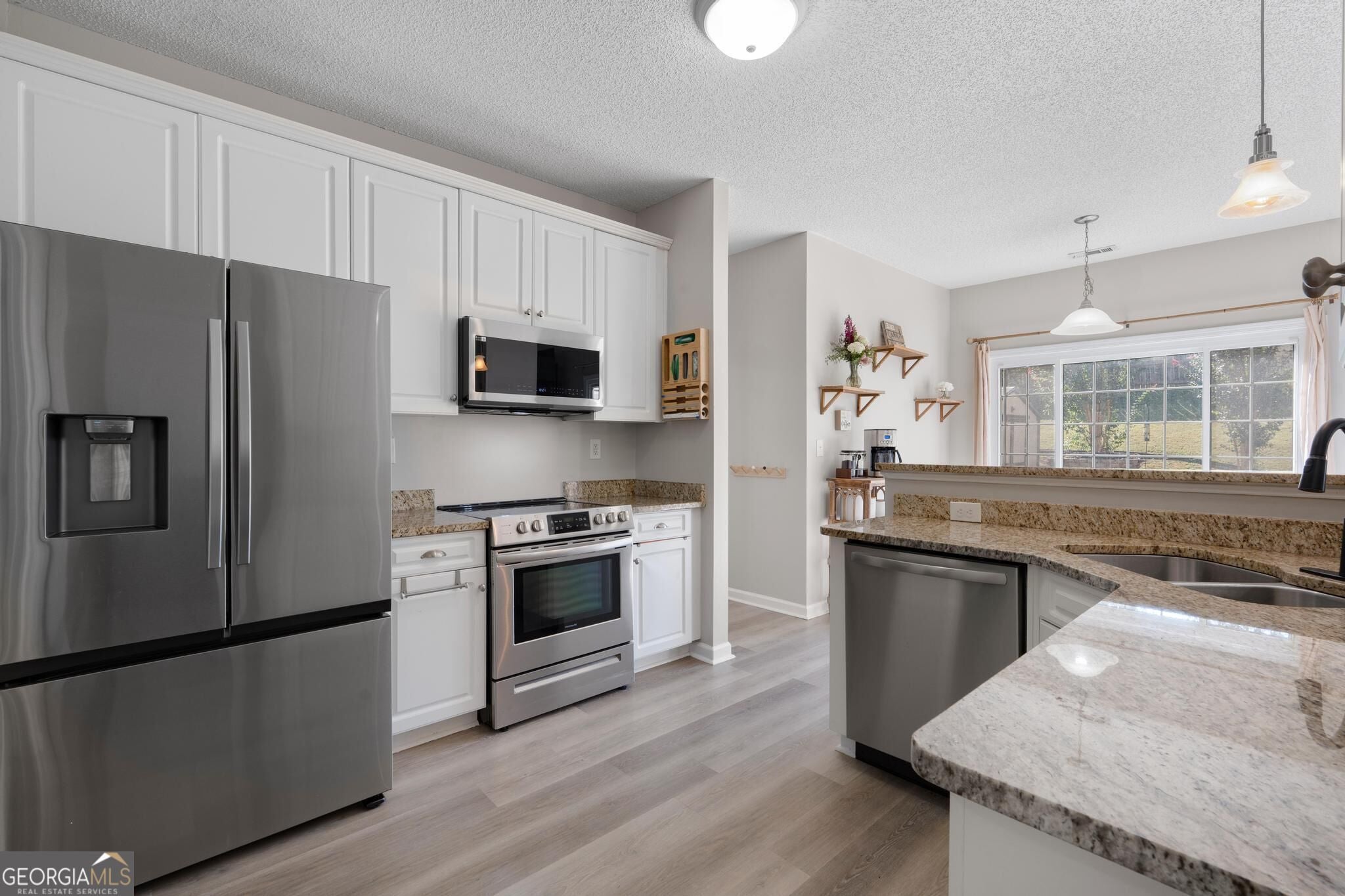 84 Bedford Park DR