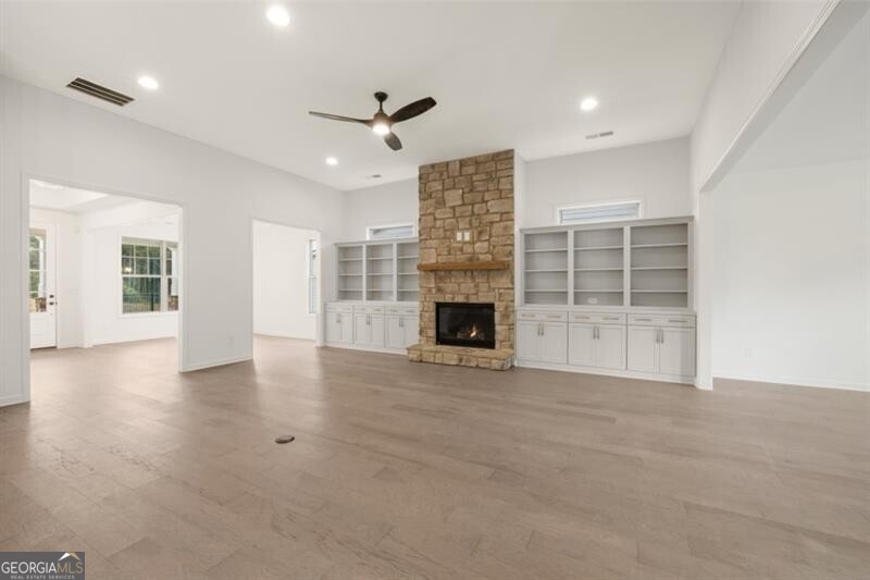 Snellville, Georgia 30078, United States, 2 Bedrooms Bedrooms, ,2 BathroomsBathrooms,Residential,Active,84921