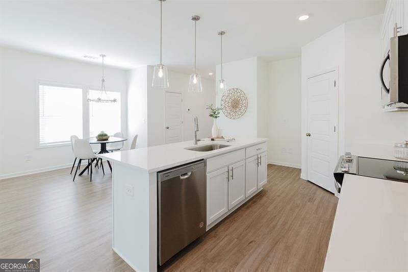 Dawsonville, Georgia 30534, United States, 3 Bedrooms Bedrooms, ,3 BathroomsBathrooms,Residential,Active,237334