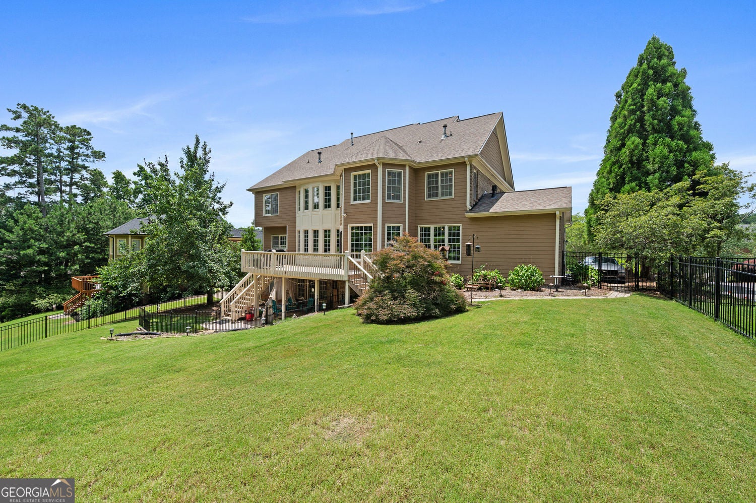 128 Westbrook DR
