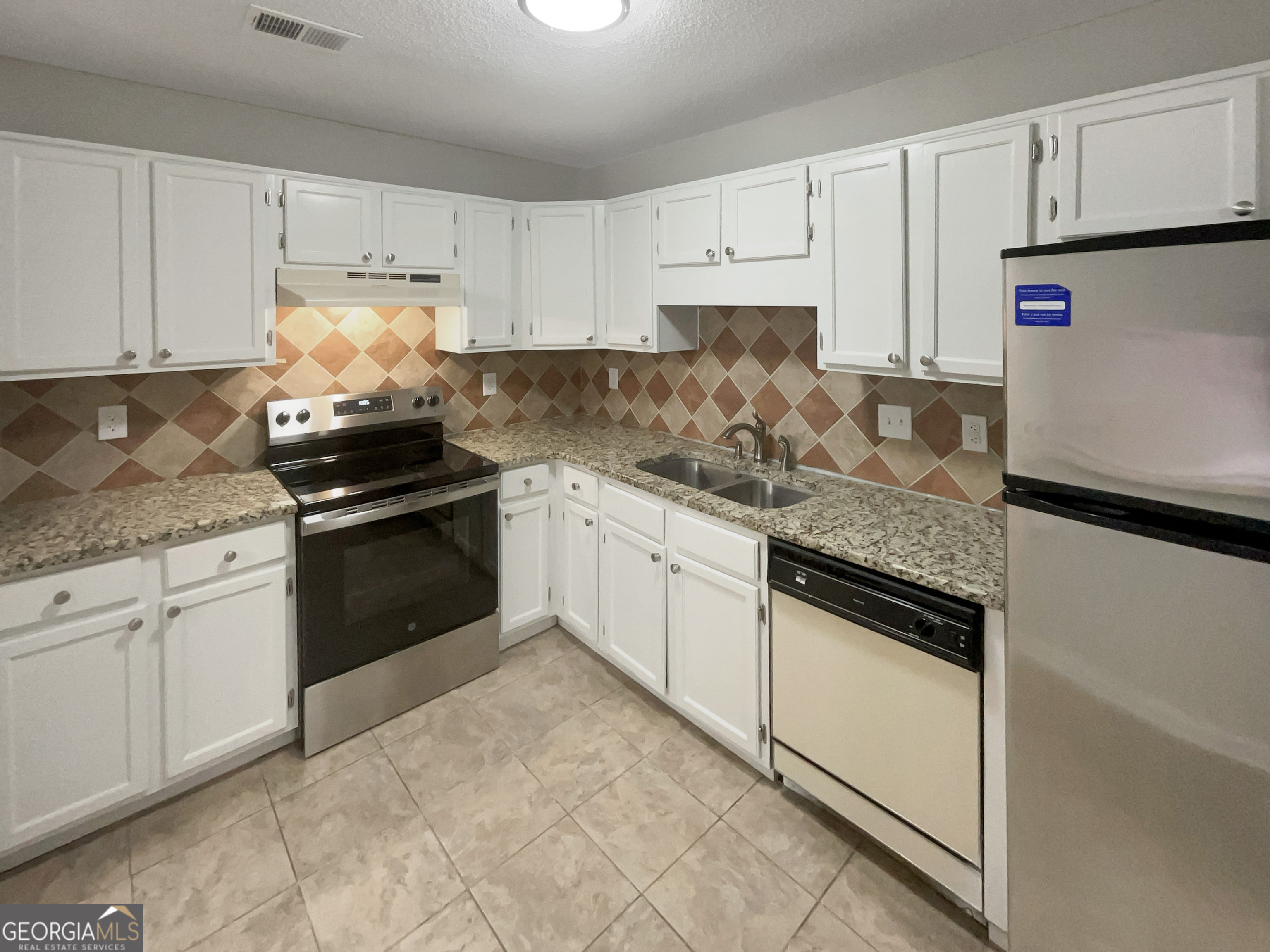 682 Coventry Township LN