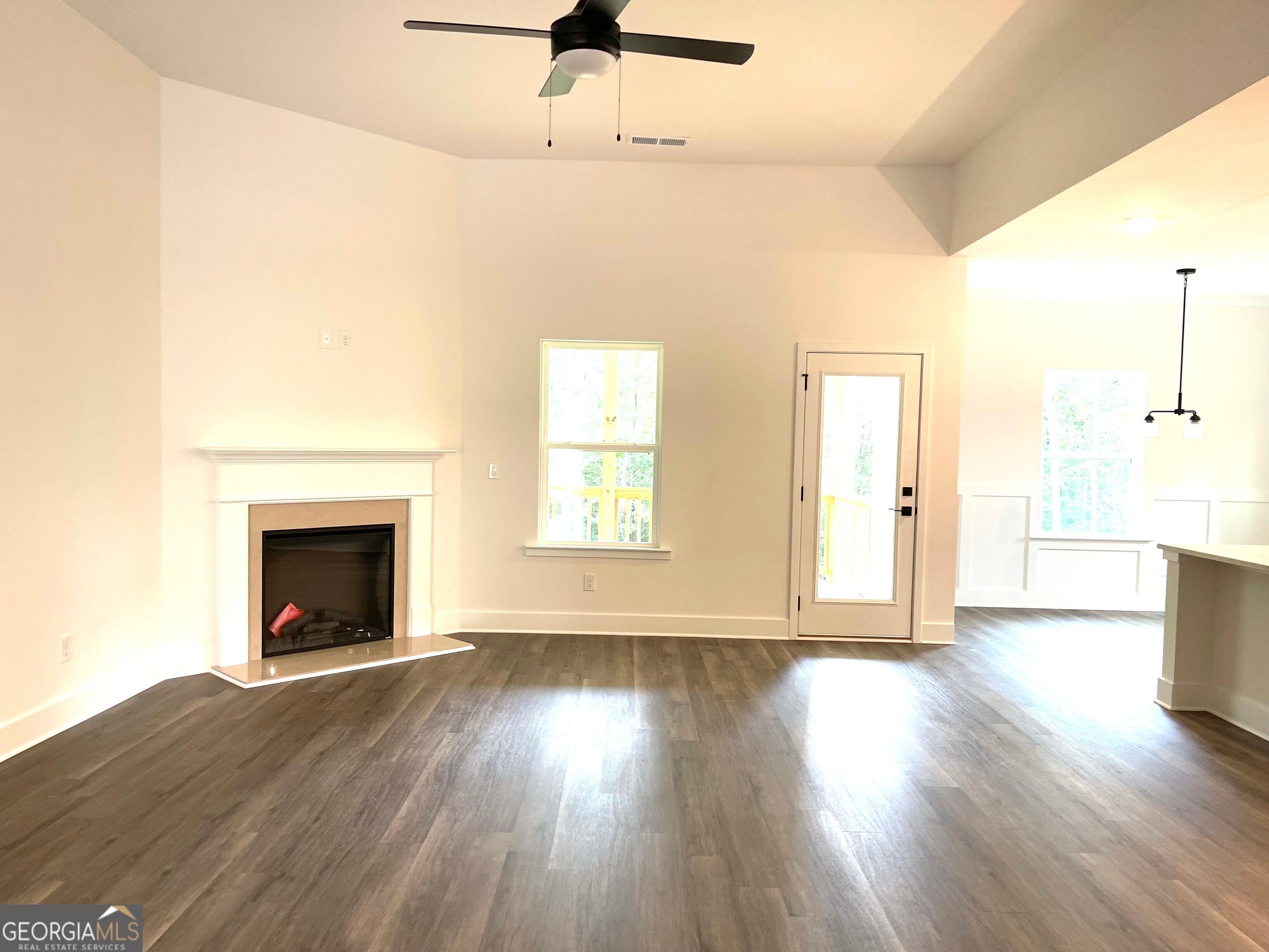 354 Blackberry CT