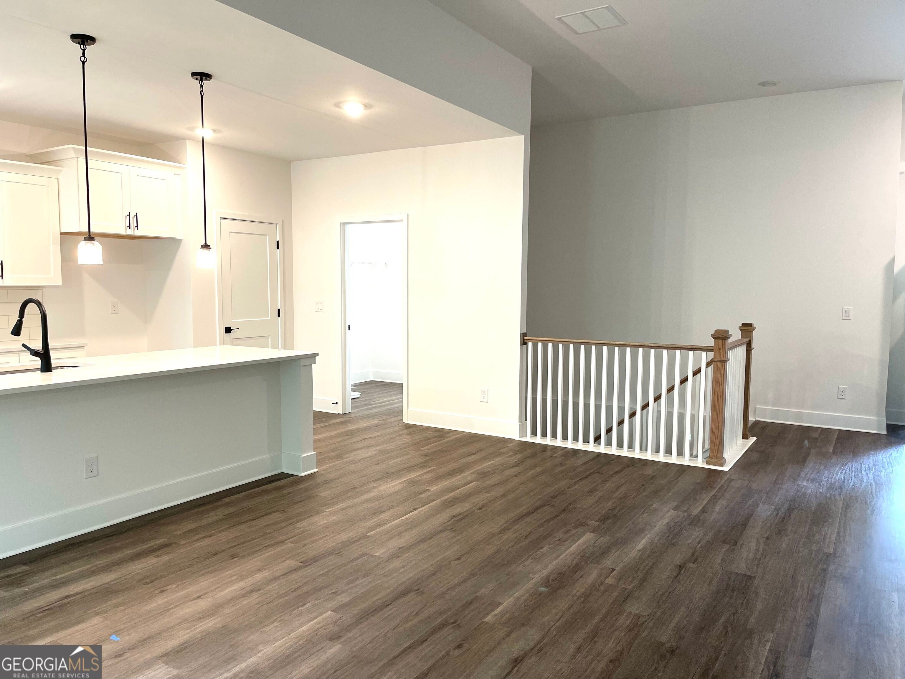 354 Blackberry CT