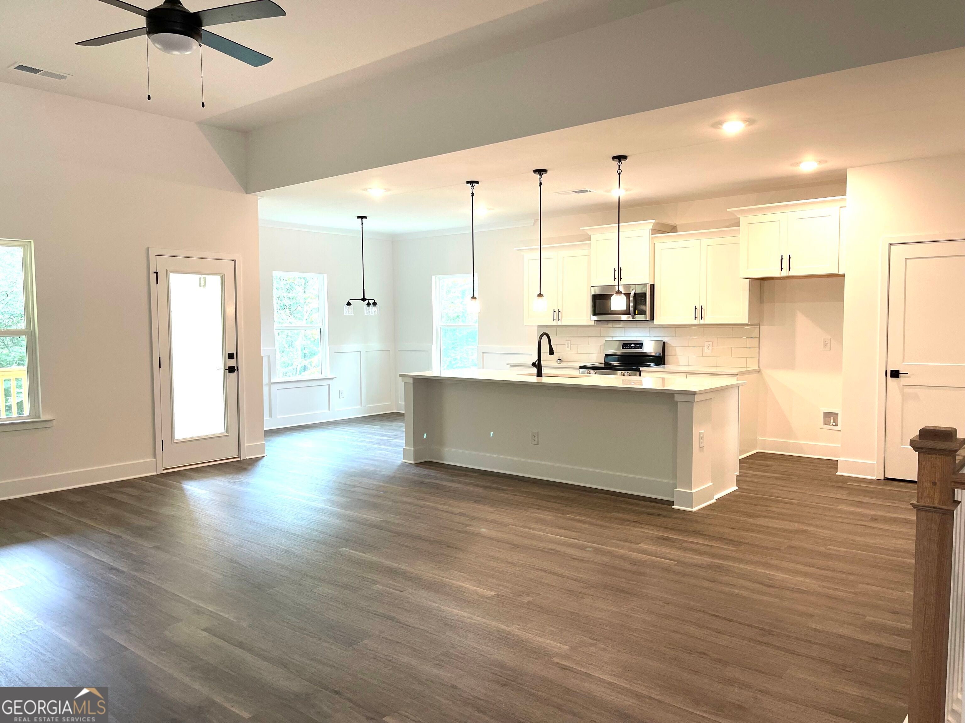 354 Blackberry CT
