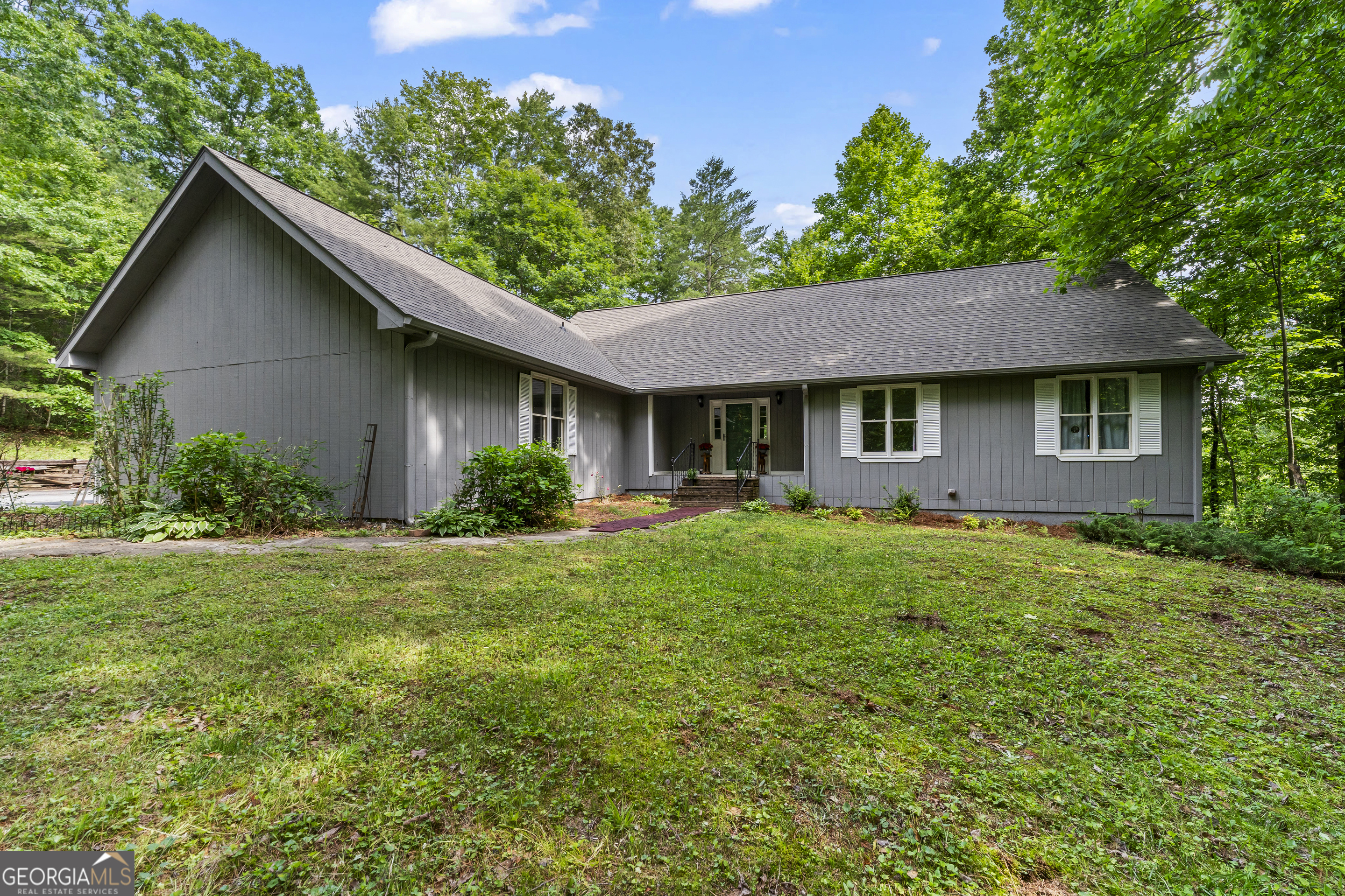 262 Patrick Ln