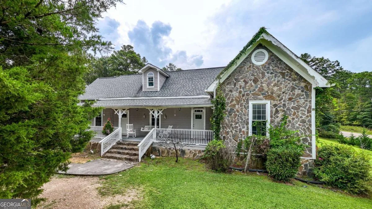 14 Nature Walk Road SW