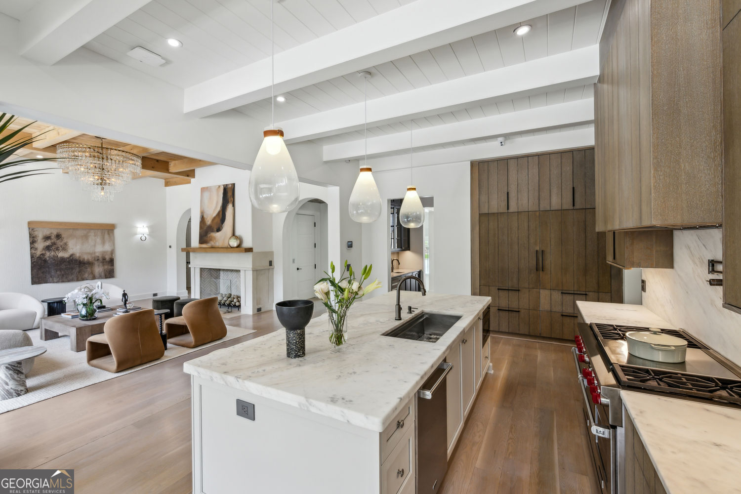 Sandy Springs, Georgia 30327, United States, 7 Bedrooms Bedrooms, ,12 BathroomsBathrooms,Residential,Active,254604