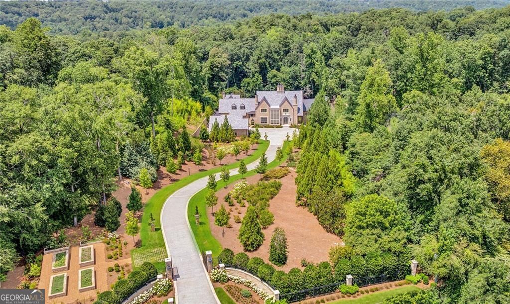 Sandy Springs, Georgia 30327, United States, 7 Bedrooms Bedrooms, ,12 BathroomsBathrooms,Residential,Active,254604