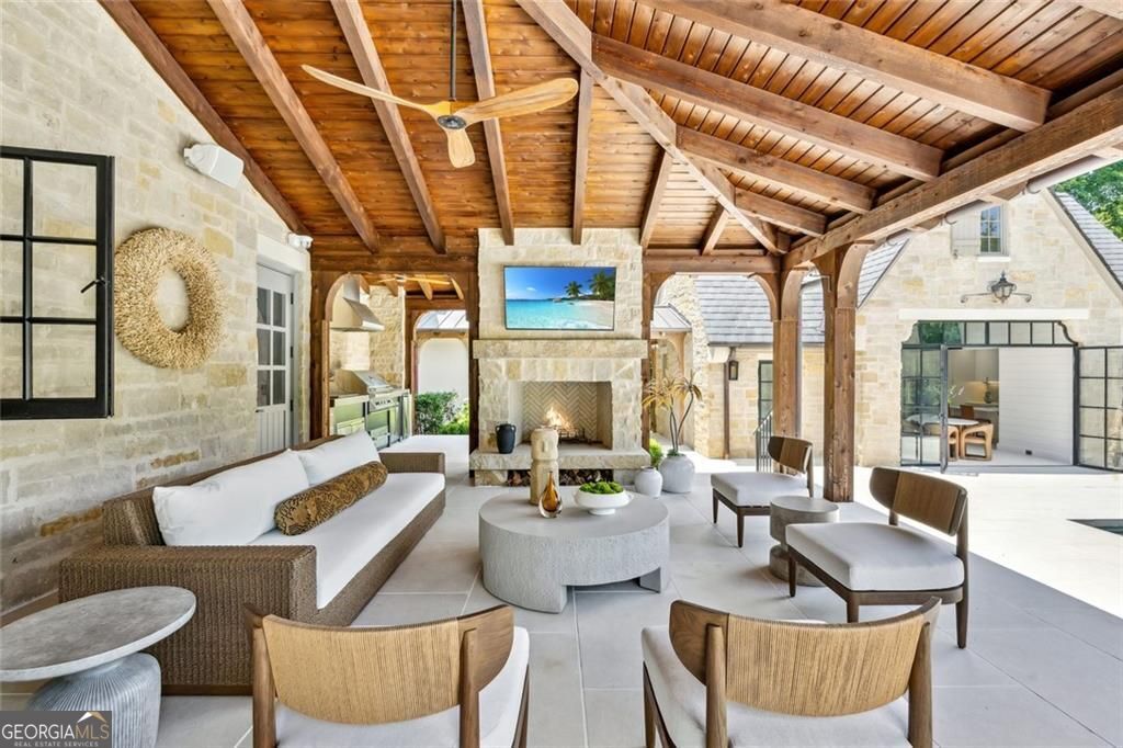 Sandy Springs, Georgia 30327, United States, 7 Bedrooms Bedrooms, ,12 BathroomsBathrooms,Residential,Active,254604