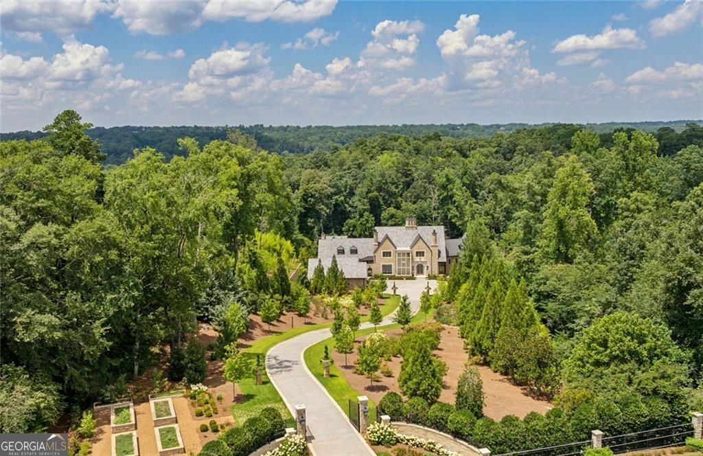 Sandy Springs, Georgia 30327, United States, 7 Bedrooms Bedrooms, ,12 BathroomsBathrooms,Residential,Active,254604