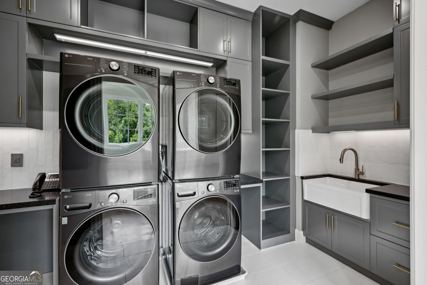 Sandy Springs, Georgia 30327, United States, 7 Bedrooms Bedrooms, ,12 BathroomsBathrooms,Residential,Active,254604