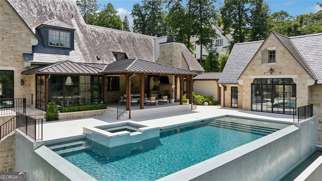 Sandy Springs, Georgia 30327, United States, 7 Bedrooms Bedrooms, ,12 BathroomsBathrooms,Residential,Active,254604