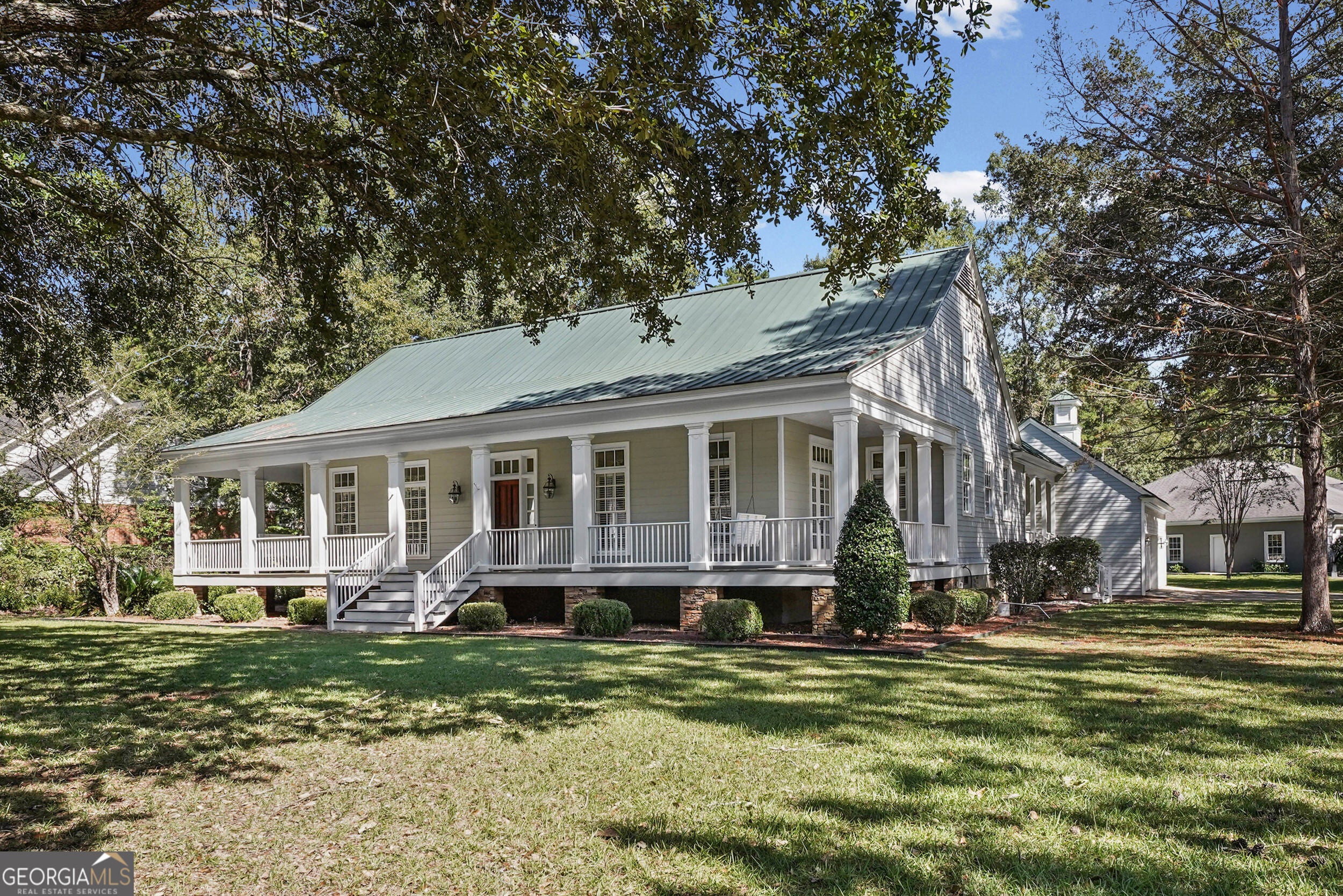 2300 Golf Course DR