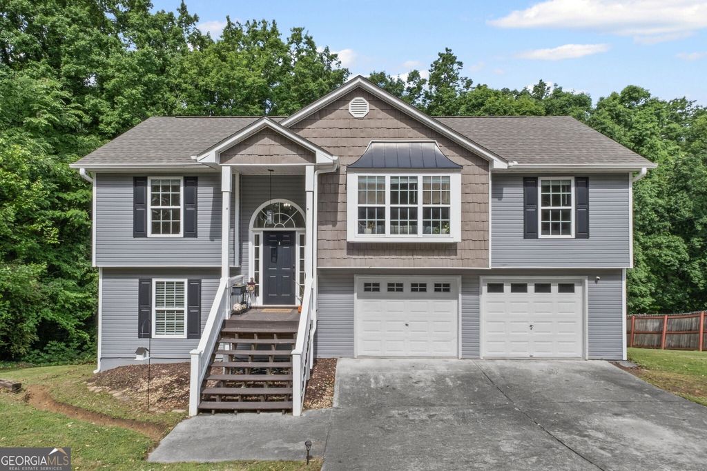 Photo of 234 Amberidge Drive NW, Cartersville, GA 30121 (MLS # 10757038)