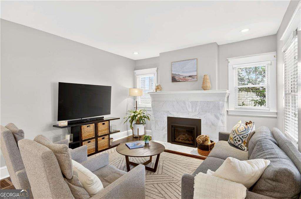 Photo of 865 Monroe Circle NE, Atlanta, GA 30308 (MLS # 10770468)