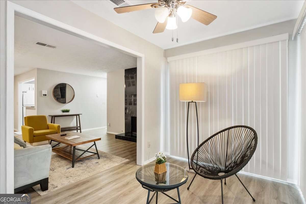 2102 Augusta DR SE 21