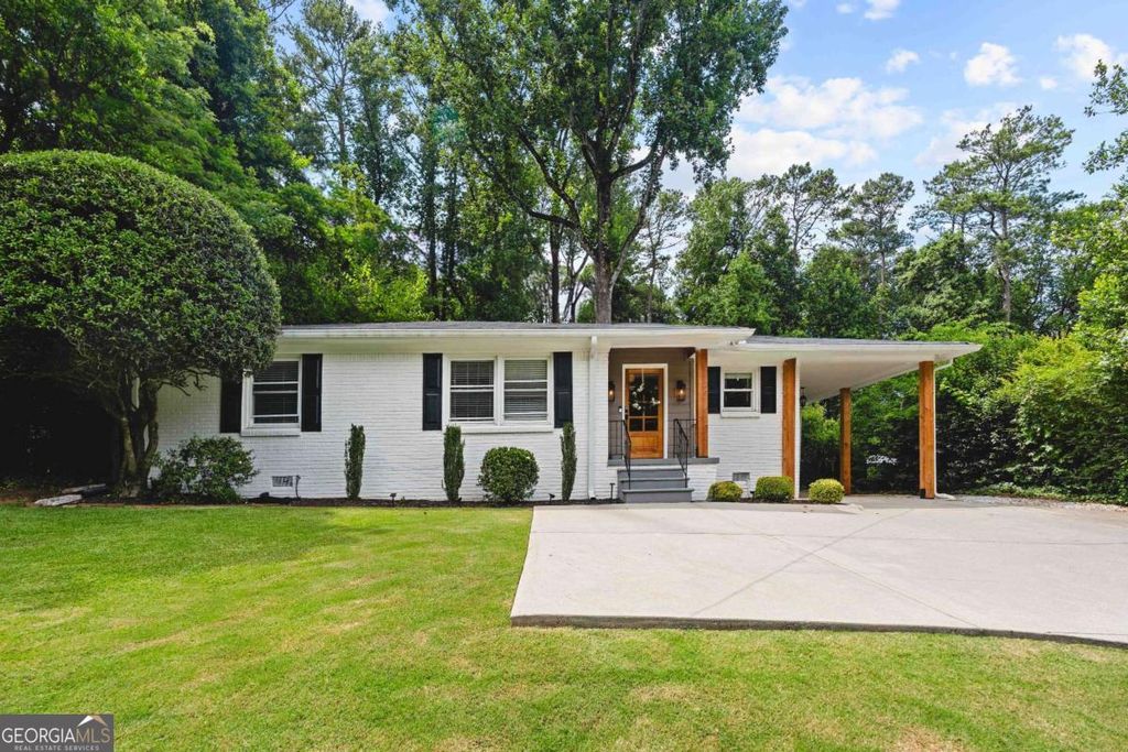 Photo of 2416 Battle Drive NE, Atlanta, GA 30345 (MLS # 10793282)