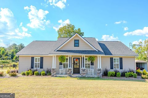 91 Lariat LN Hazlehurst GA 31539