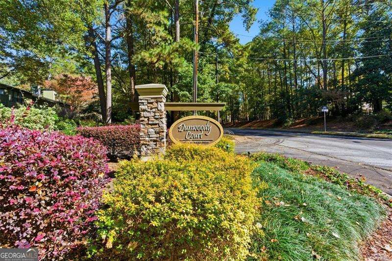 DUNWOODY COURT - Residential