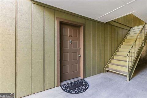 Photo of 501 Dunbar Drive, Atlanta, GA 30338 (MLS # 10637335)