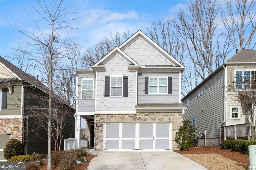 Photo of 6379 Crosscreek Lane, Flowery Branch, GA 30542 (MLS # 10686205)