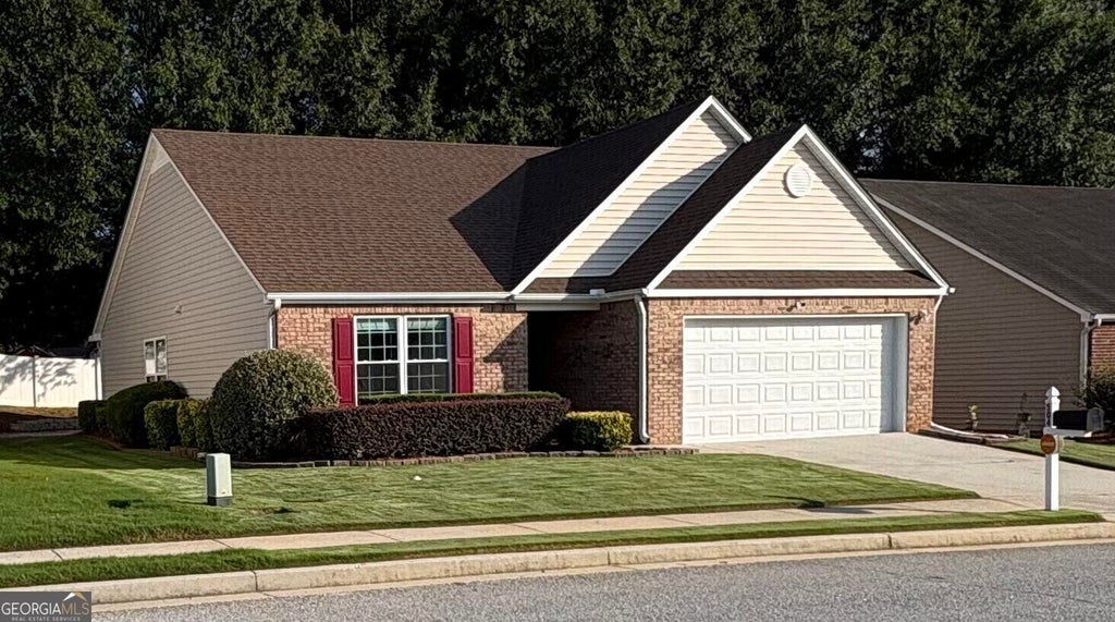 Photo of 504 Mockingbird Lane, Loganville, GA 30052 (MLS # 10845113)