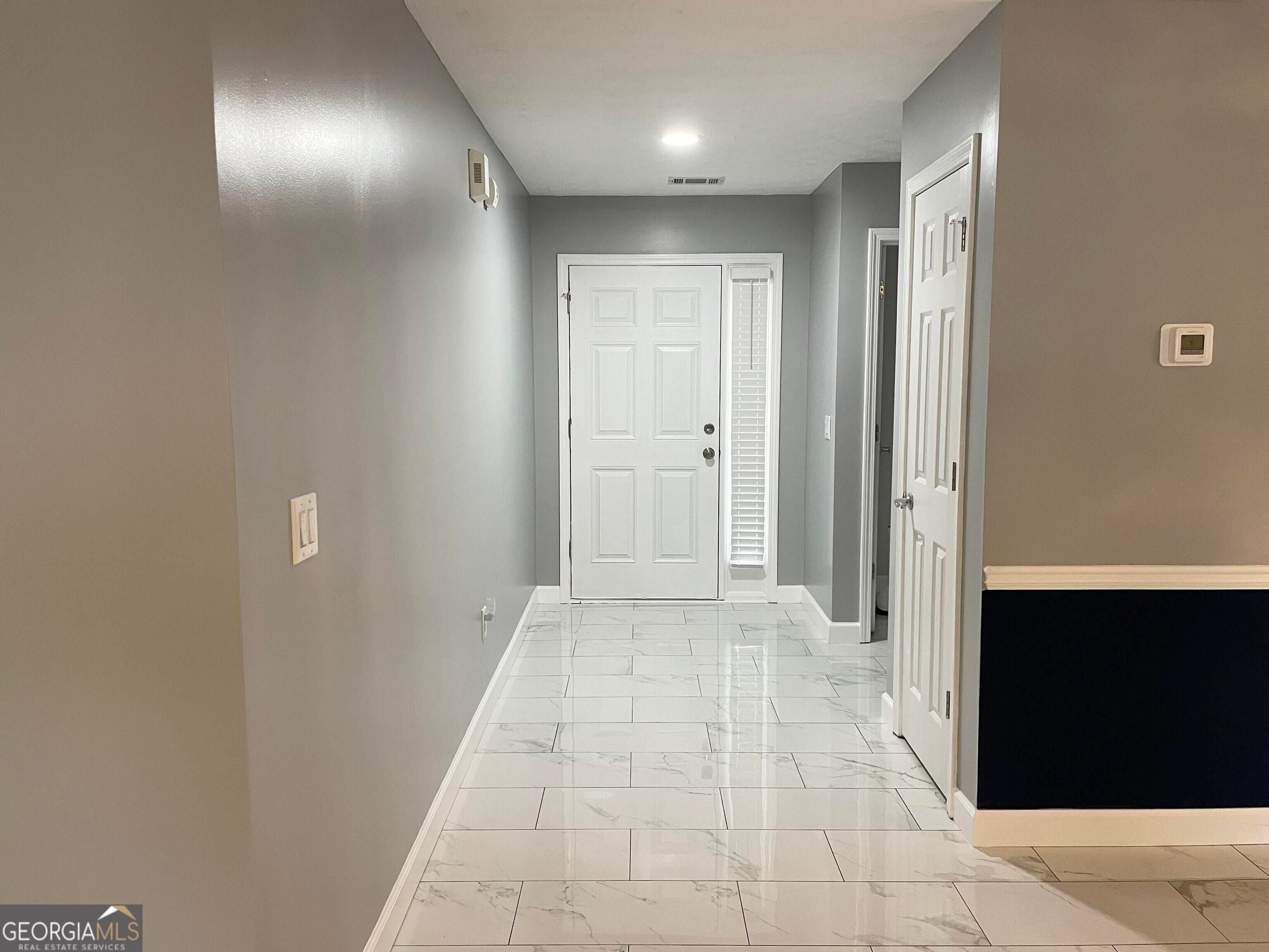 504 Mockingbird LN