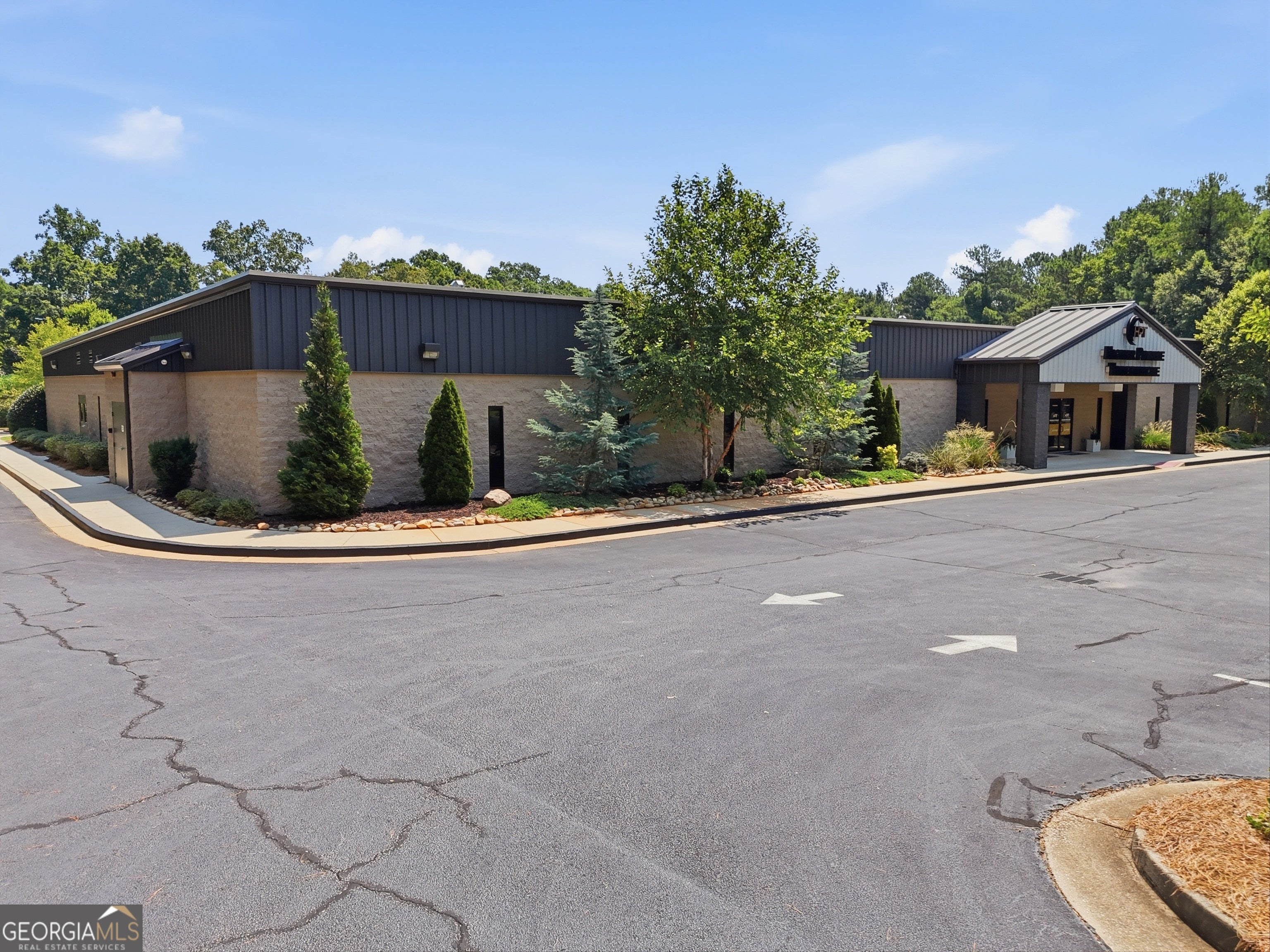 3915 Highway 162